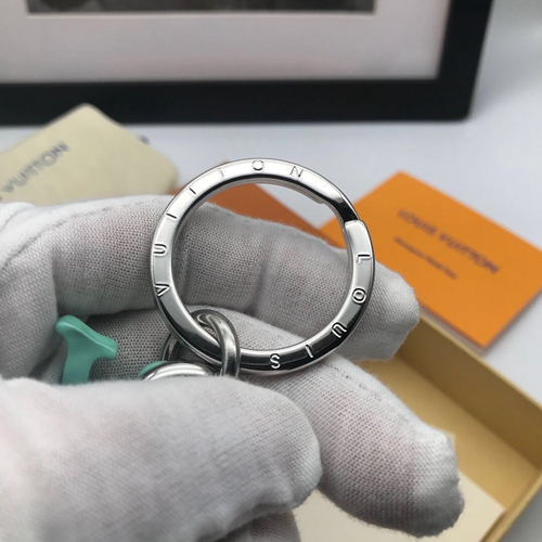 ブランドキーホルダー角部分ディテール